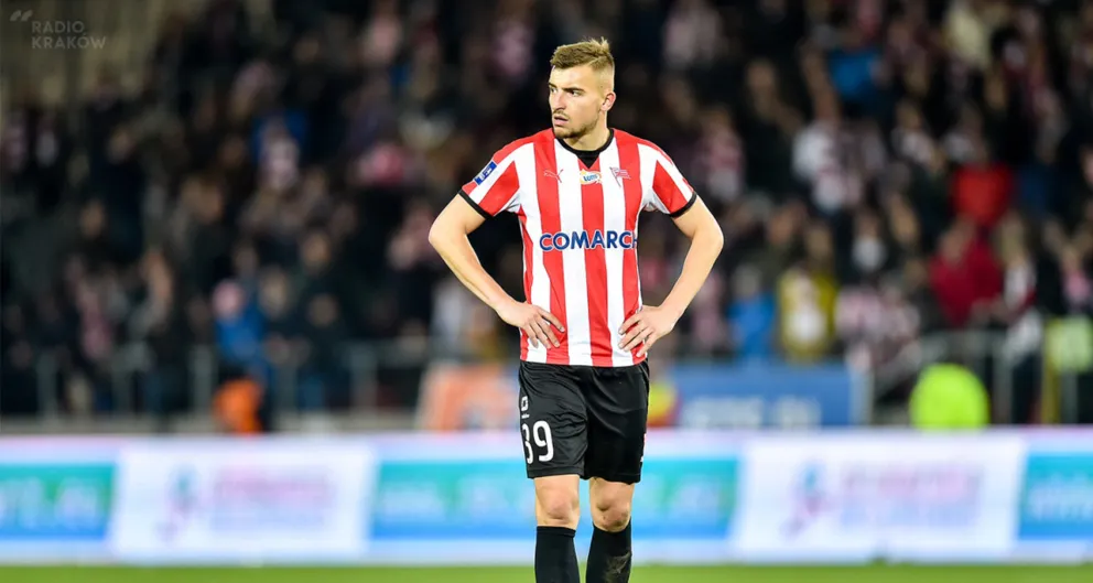 Michał Helik z Krakowa do Barnsley
