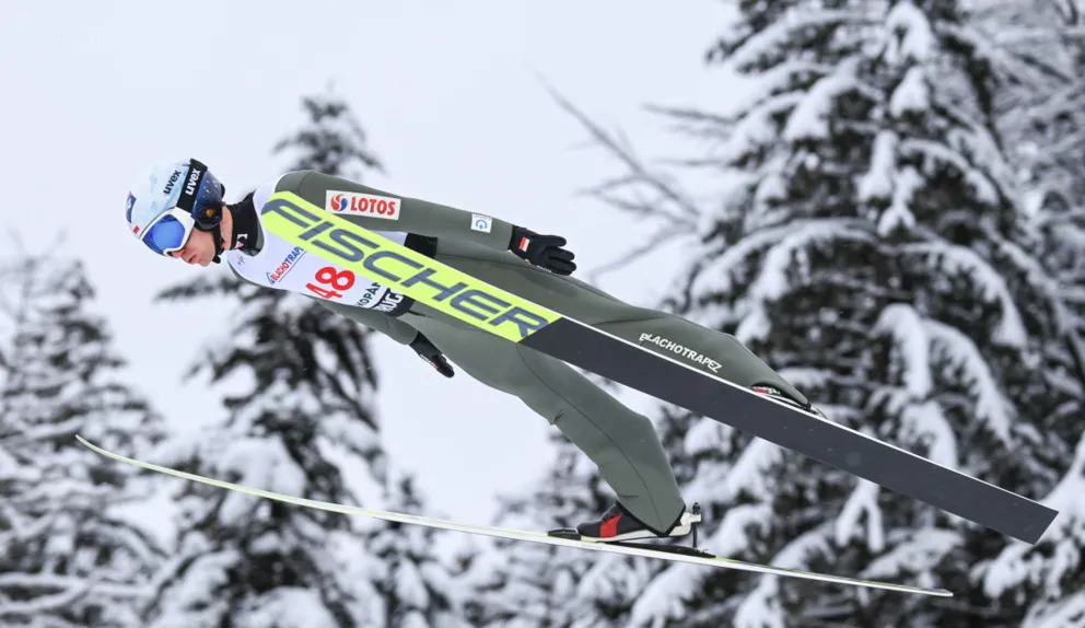 PŚ w skokach - Stoch trzeci w prologu w Rasnovie, najlepszy Eisenbichler