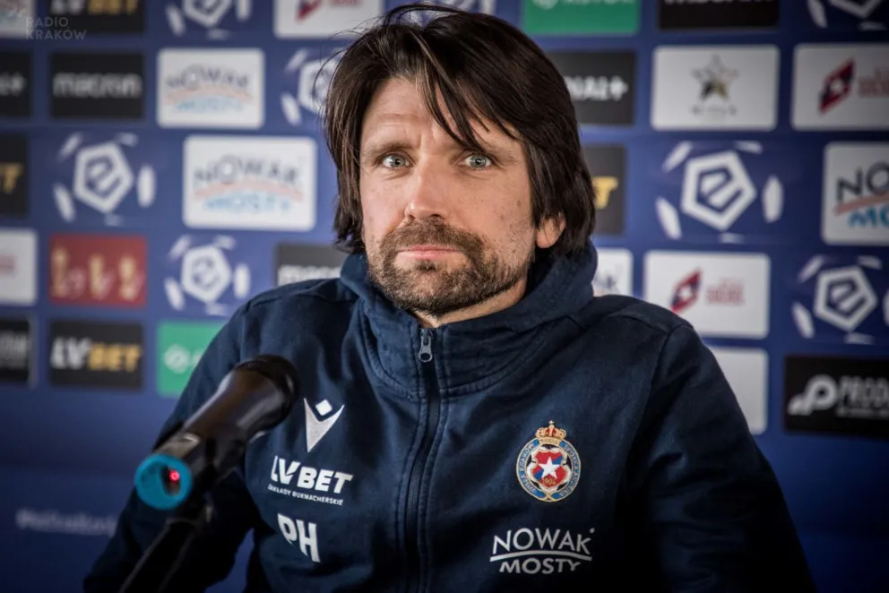 Problemy Wisły Kraków w defensywie TRANSMISJA