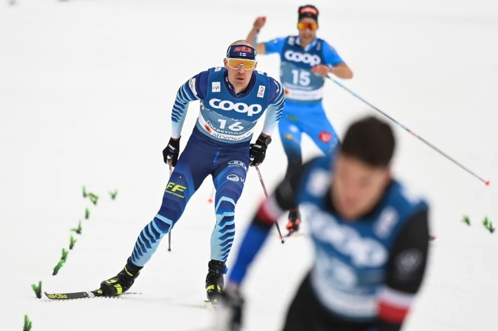 Oberstdorf 2021: Norweskie podium w biegu na 15 km, 32. miejsce Burego