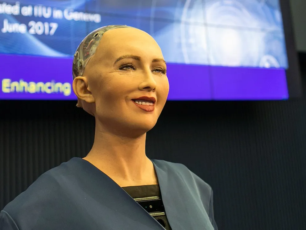 Trendy z Sieci 18.11.2017: Robot Sophia dostał obywatelstwo Arabii Saudyjskiej