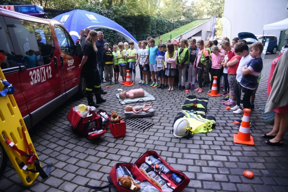 Senior na drodze. Jestem świadomy - będę bezpieczny. Specjalne wydanie "Radiostrady" 