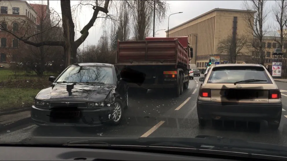 W przedświątecznej bieganinie pamiętajmy o wyobraźni za kółkiem