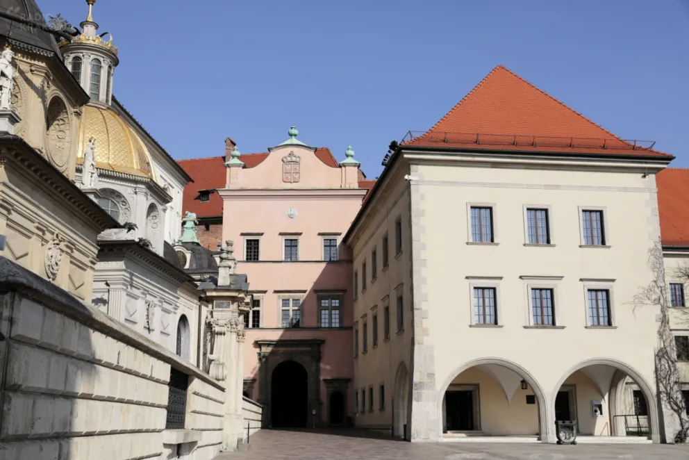 Ministerstwo Zdrowia: potwierdzono koronawirusa u 355 osób. 19.03.2020 r. RELACJA