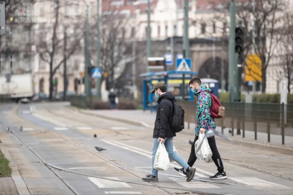 54814 osób objętych w Polsce kwarantanną, 1047 osób hospitalizowanych