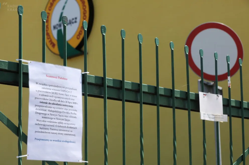 Kolejni pracownicy Ośrodka Ruchu Drogowego w Nowym Sączu zakażeni koronawirusem