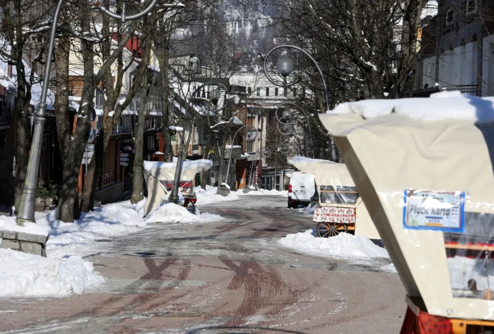 31 nowych przypadków koronawirusa. Zmarła trzynasta osoba