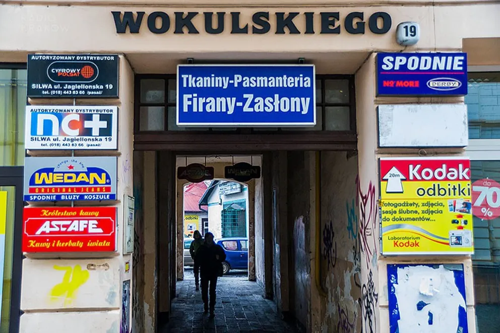 Nowy Sącz: szyldy, które szpecą