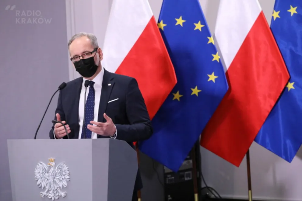 Kolejne luzowanie obostrzeń. Minister zdrowia zaprezentował zmiany