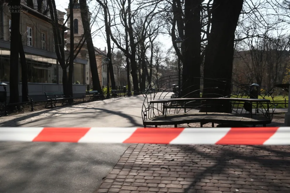 73 nowe przypadki zakażenia koronawirusem. Kolejna osoba zmarła
