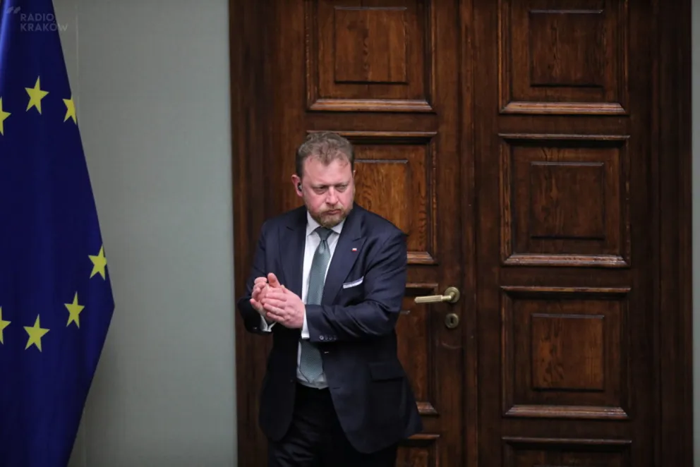 Szumowski: gdybyśmy na święta zrezygnowali z obostrzeń, byłoby nawet o 50 proc. więcej zachorowań