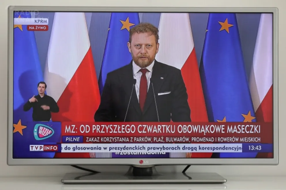 Minister zdrowia: od przyszłego czwartku obowiązek zakrywania ust i nosa