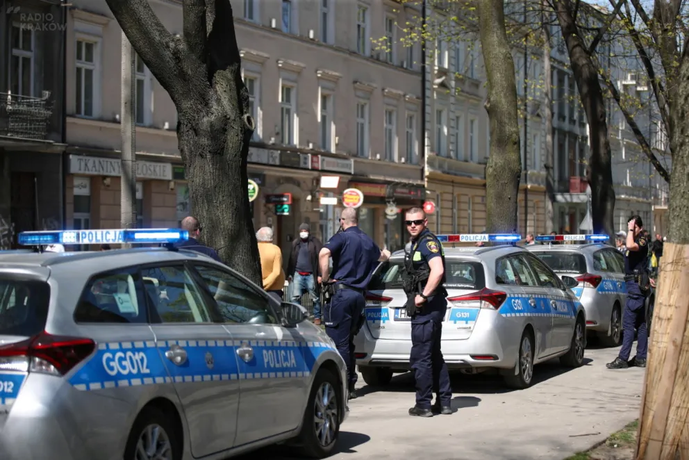 16 nowych przypadków zakażenia w Małopolsce. Jedna osoba zmarła, trzy wyzdrowiały