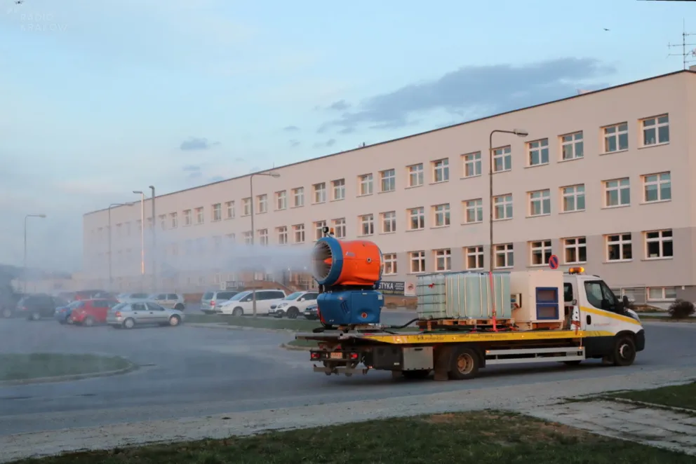 MZ: 179 nowych zakażeń koronawirusem, zmarło 9 kolejnych osób . 18.04.2020. RELACJA