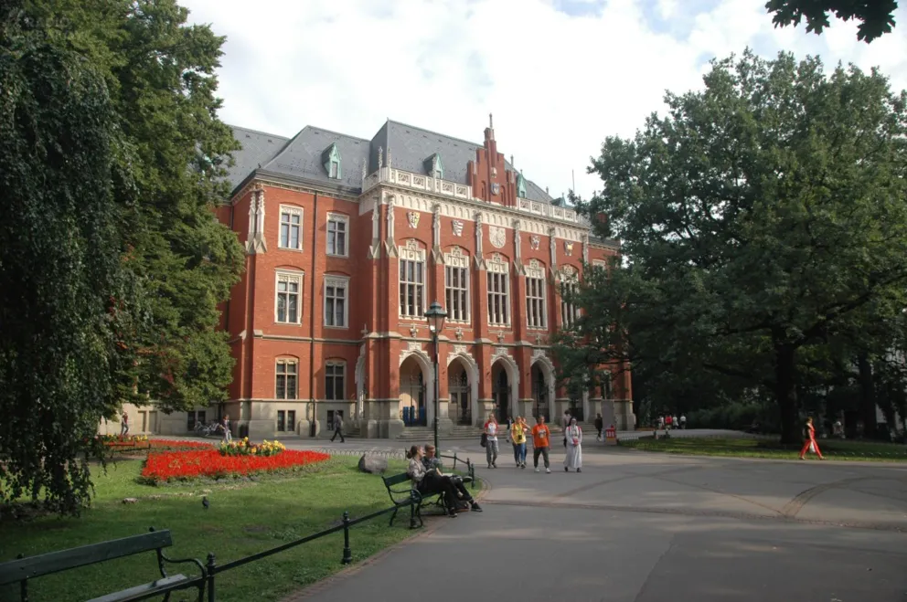 Najpiękniejszy neogotycki budynek - Collegium Novum