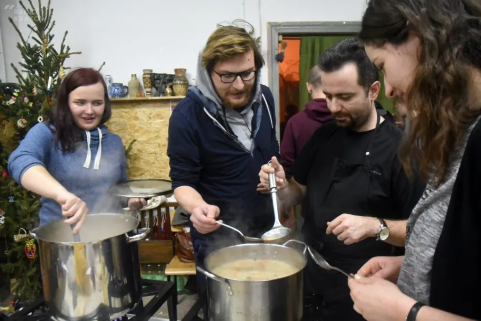 Oni wyciągają rękę do bezdomnych