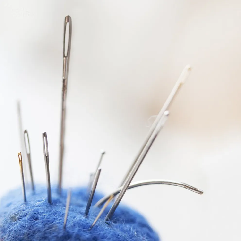 11 hafciarek z Nowej Huty haftuje mapę osiedli