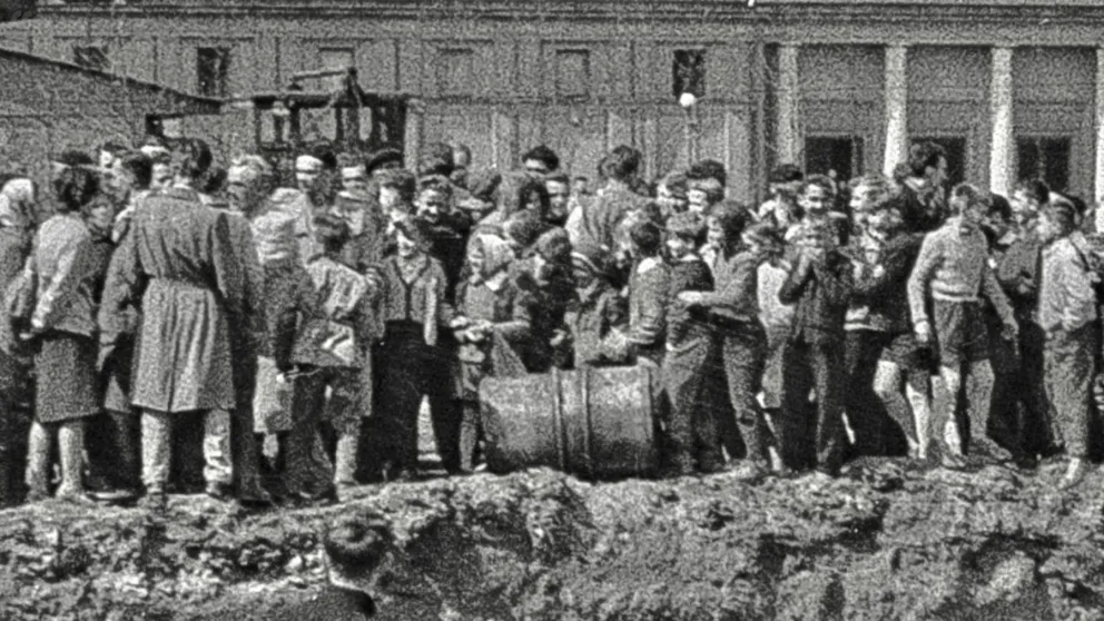 Krzyż nowohucki i nowy film Bogumiła Godfrejów powstający w izolacji
