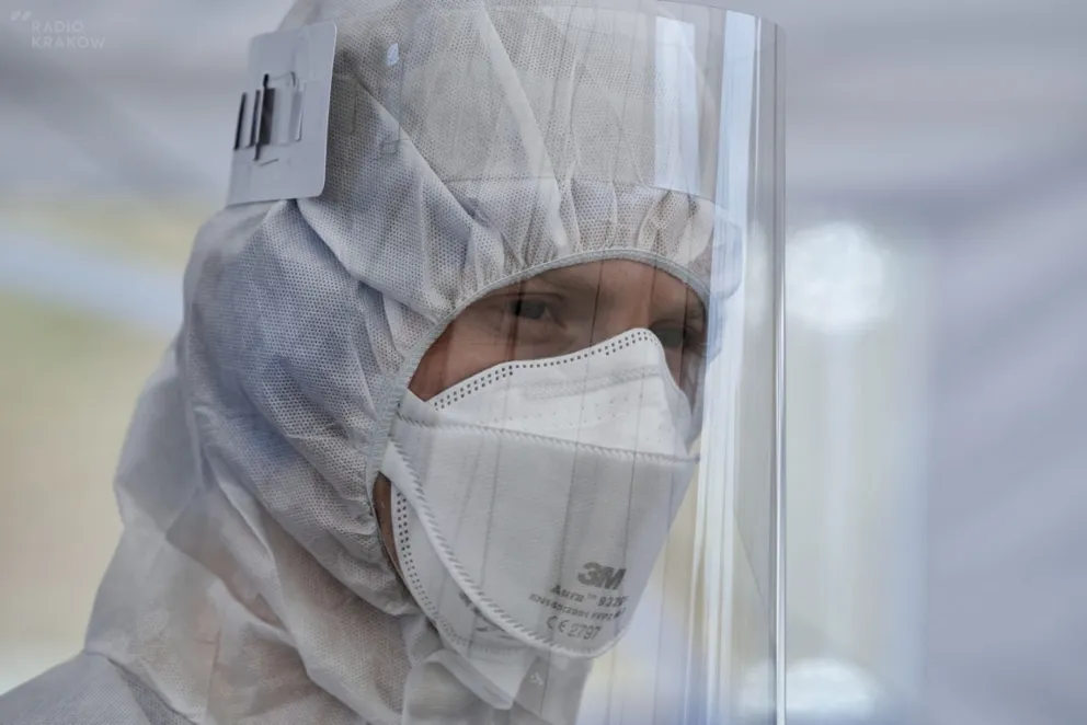 MZ: Zmarły kolejne 23 osoby, z czego 2 z Małopolski