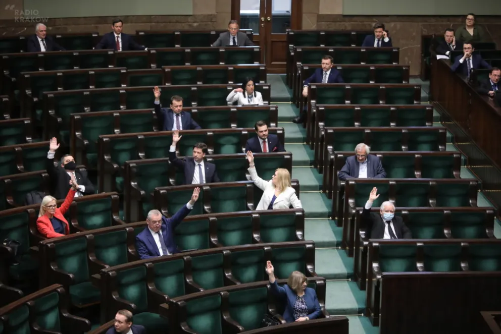 Sejm odrzucił uchwałę Senatu ws. ustawy dot. głosowania korespondencyjnego