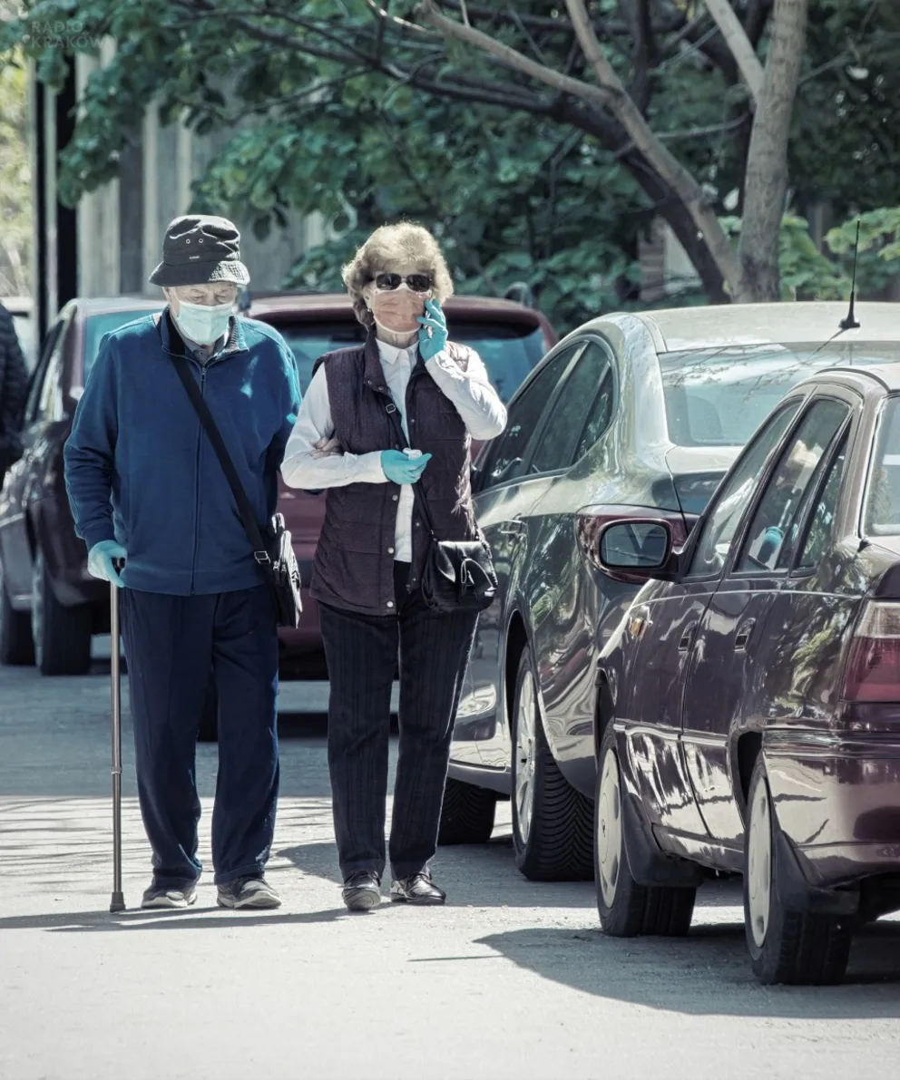 Jeden nowy przypadek zakażenia, kolejna osoba nie żyje