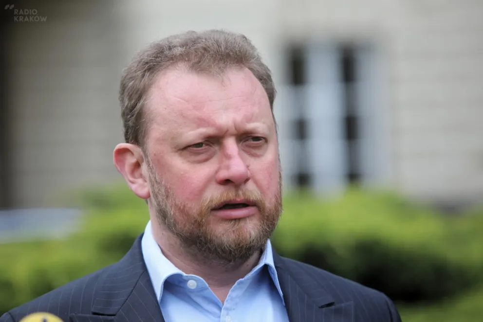 Wkrótce kolejne złagodzenie obostrzeń. Kiedy zdejmiemy maseczki?