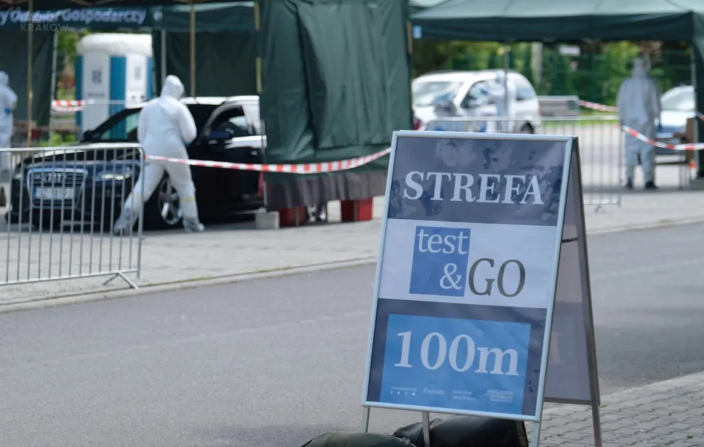 376 nowych zakażeń koronawirusem, w tym 13 w Małopolsce