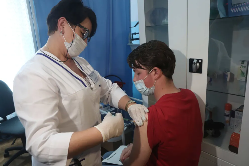 Wirusolog: Możemy uniknąć kolejnej fali pandemii