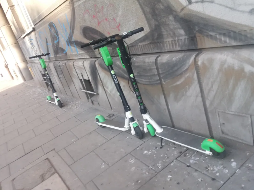 Oświęcim - podobnie jak Kraków - wyznacza specjalne miejsca do parkowania hulajnóg
