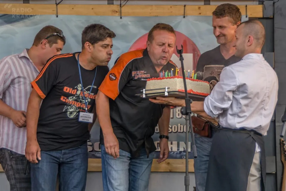 Kilkuset motocyklistów w Starym Sączu fot. Damian Radziak