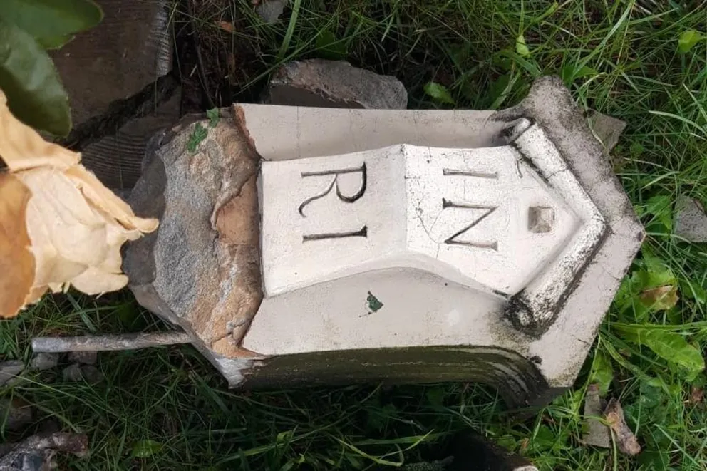 Piorun uderzył w przydrożny krzyż na Nazieleńcach