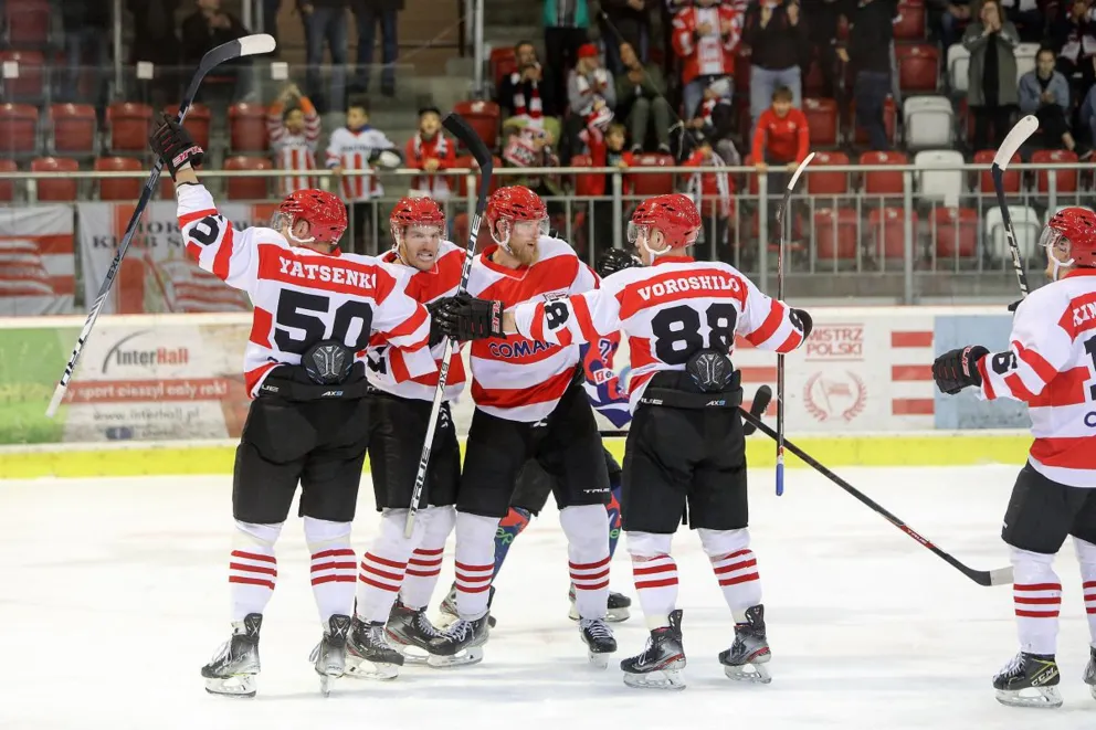 Hokejowe derby dla Pasów