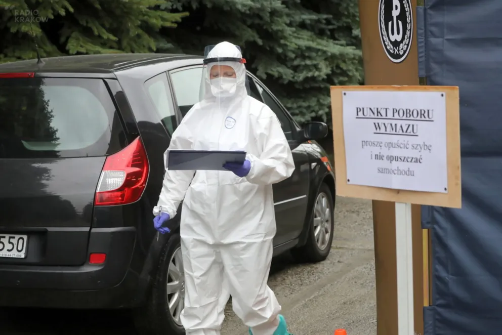 Nowy, smutny rekord: 726 nowych zakażeń koronawirusem; 118 w samej Małopolsce
