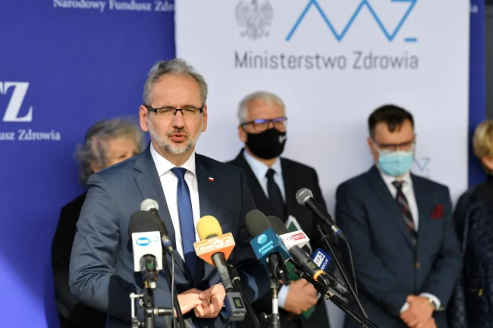 Adam Niedzielski: przez ostatnie dwa dni mamy do czynienia ze swoistą eksplozją pandemii