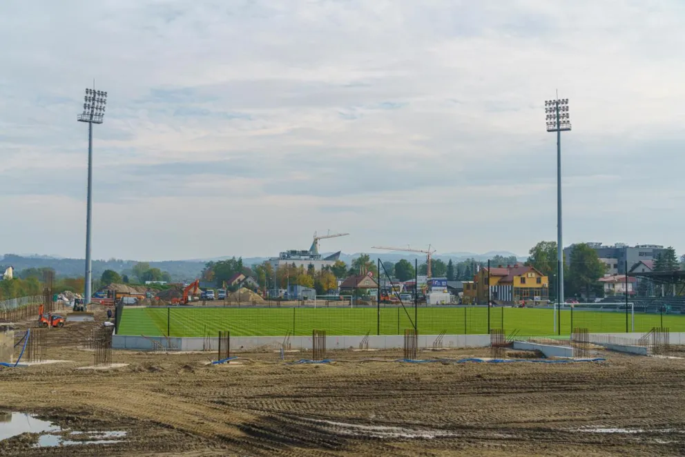 Nowy stadion Sandecji: więcej pytań niż odpowiedzi