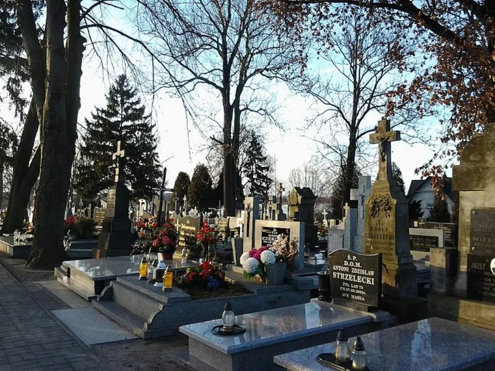 "Pejzaże regionalne"  Audycja z dn. 1.11. 2021 r. " Dzień Wszystkich Świętych"