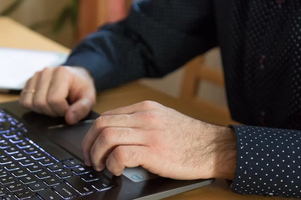 Sprzedajesz przez internet? Uważaj na odpowiedzi z komunikatorów