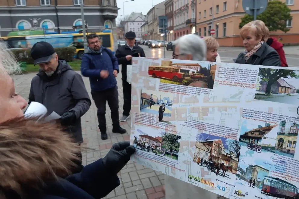 W niedzielę ostatni akcent zwiedzania tarnowskiej Grabówki z przewodnikiem