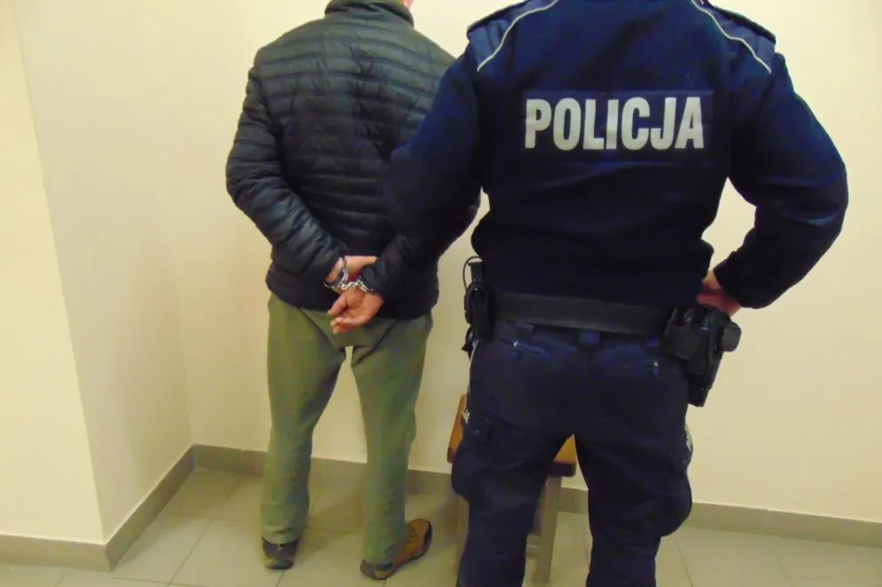 42-latek dwukrotnie wpadł na jeździe po pijanemu. Teraz trafił do aresztu