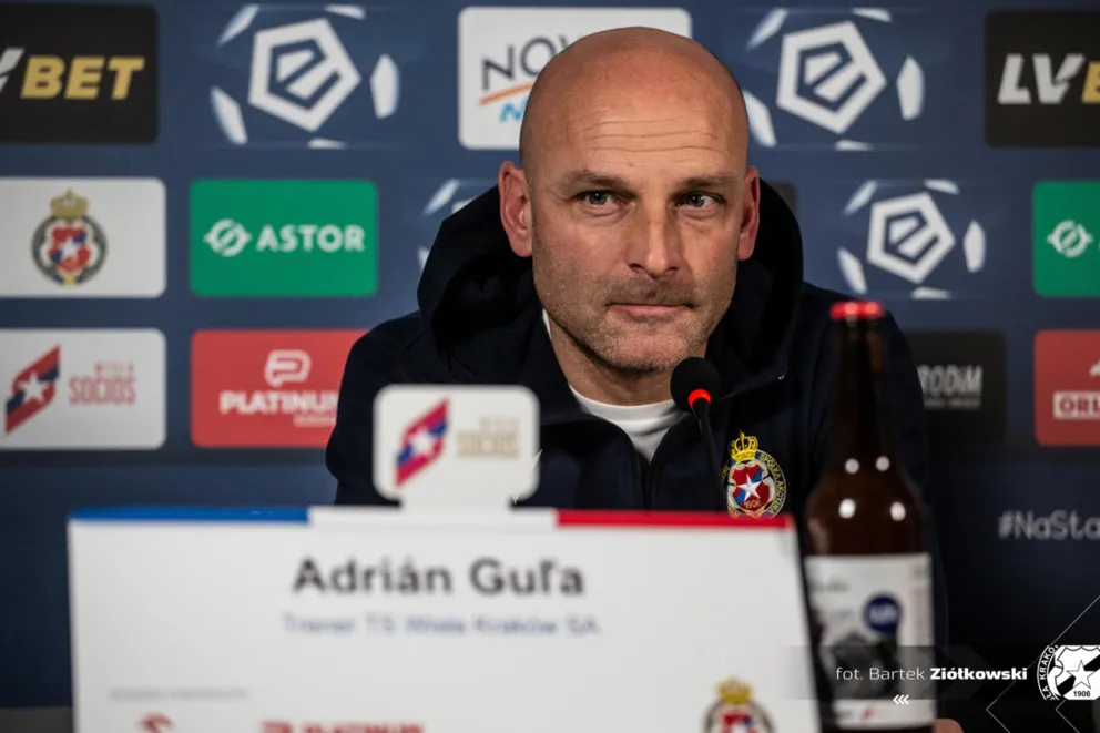 Ekstraklasa piłkarska – trener Wisły Kraków: wierzę w mobilizację drużyny
