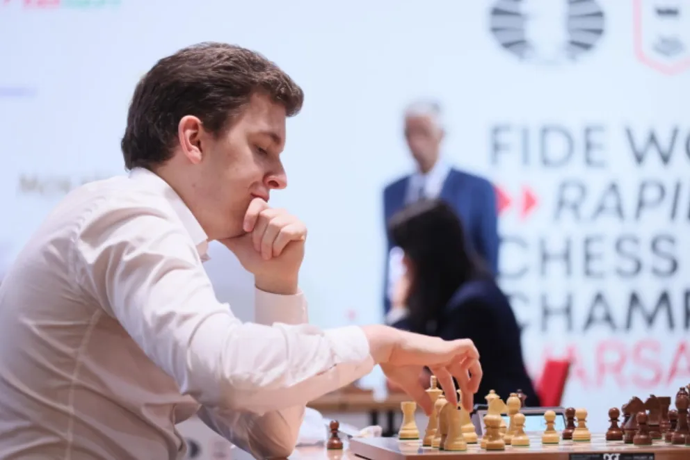 MŚ w szachach szybkich - Duda, Carlsen i Dżobawa na prowadzeniu