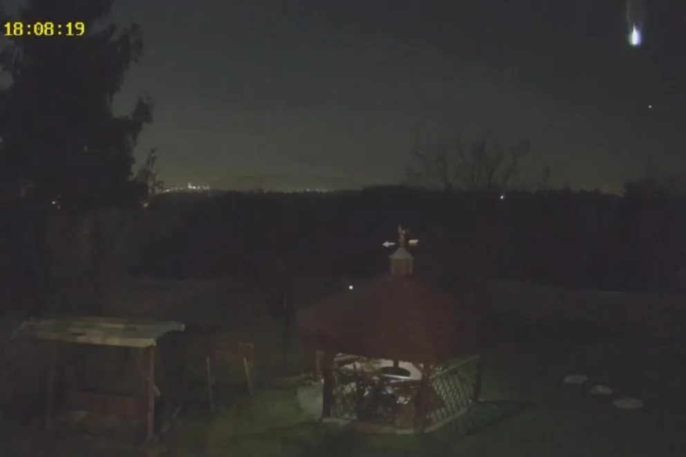 Wyjątkowo jasny meteoryt uchwycony przez mieszkańca Zebrzydowic. WIDEO