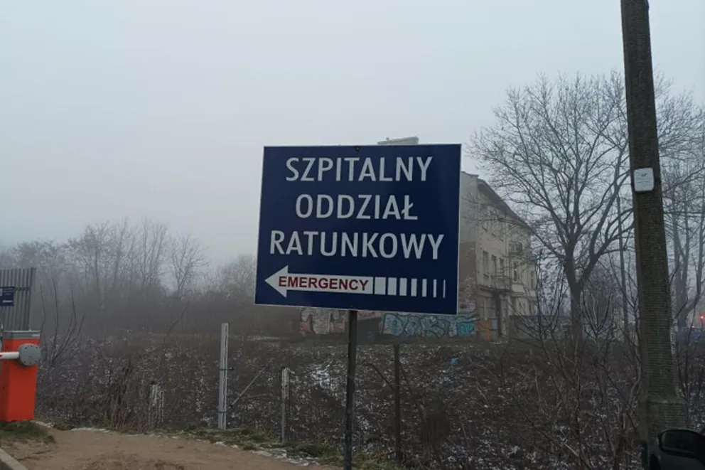 Brakuje miejsc na oddziałach niecovidowych w krakowskich szpitalach. Jest gorzej, niż na początku pandemii