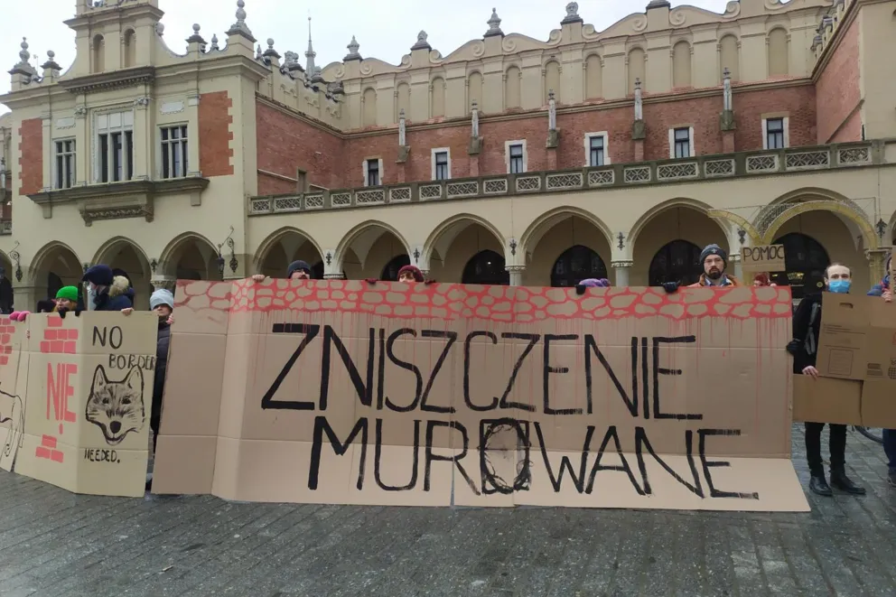 W Krakowie odbył się protest pod hasłem "Nie dla muru"