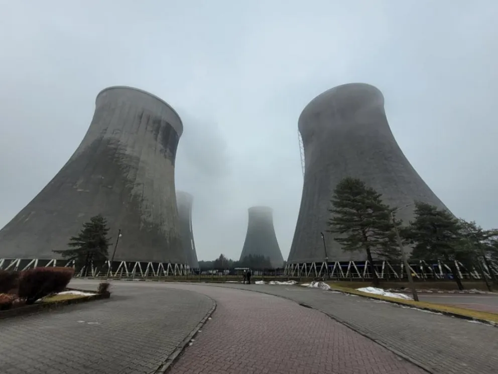 Dziś wyburzenie chłodni kominowej w elektrowni w Trzebini Sierszy. Będą utrudnienia na drogach