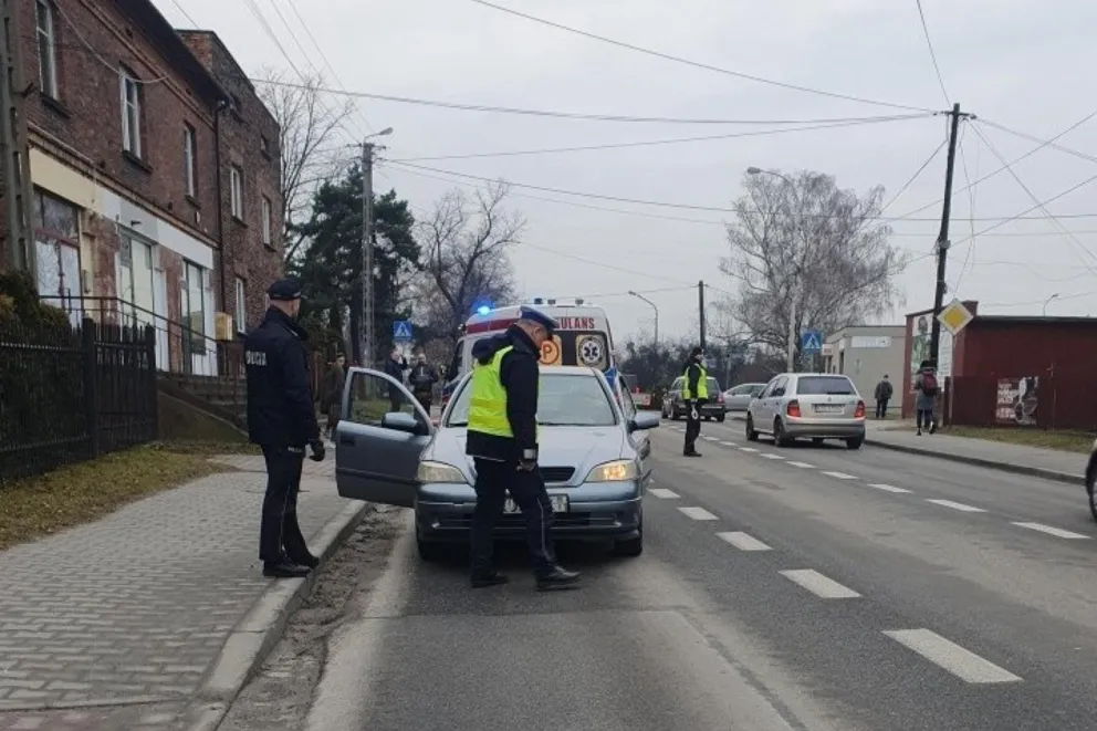 Tragiczny wypadek na przejściu dla pieszych w Chełmku. Nie żyje 68-latka