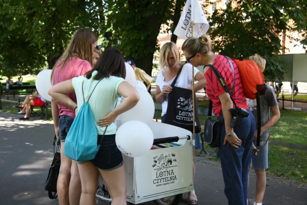  "Lotna czytelnia" znów rusza na Planty