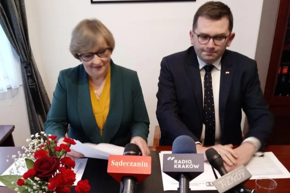 Ponad 7 milionów złotych trafi na ziemię gorlicką z Rządowego Funduszu Rozwoju Dróg