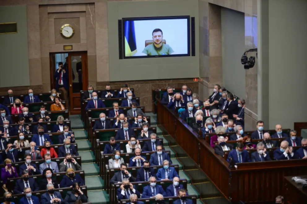 Wołodymyr  Zełenski: nie zostaliśmy sami z wrogiem, polscy bracia i siostry są z nami