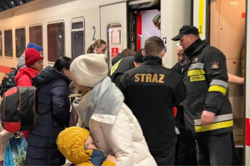 Prawie 900 uchodźców skorzystało ze specjalnych pociągów do Niemiec
